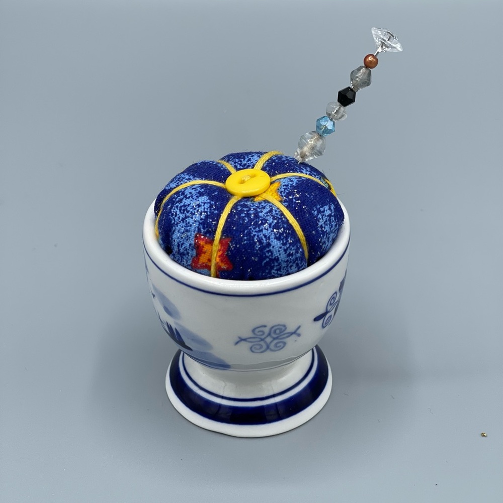 Artistic Blue and White Ceramic Pin Cushion Needle Holder with Beaded Pin